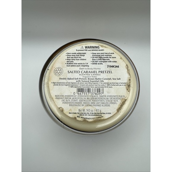 Bath & Body Works SALTED CARAMEL PRETZEL 3 Wick Candle NEW! - Picture 3 of 3